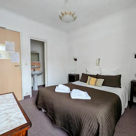 L'aiguebelle Hotel 2*