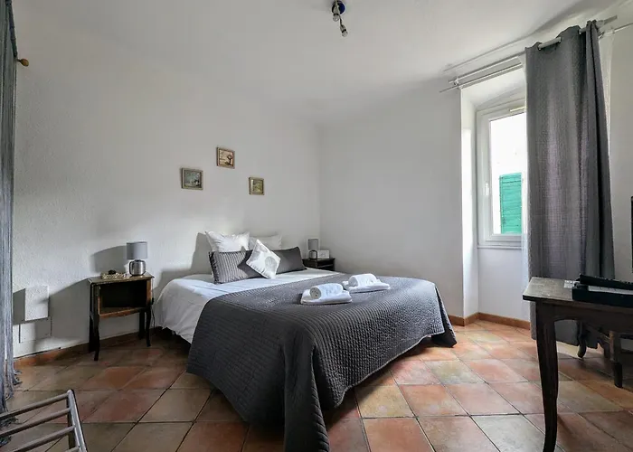 Hotel L'aiguebelle Céreste