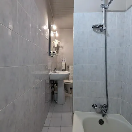 L'aiguebelle Hotel Céreste