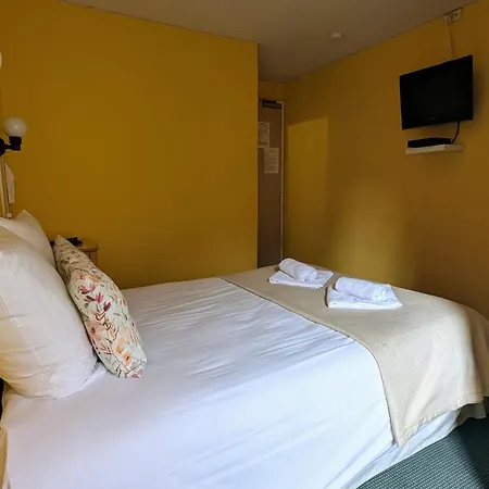 Отель L'aiguebelle 2*