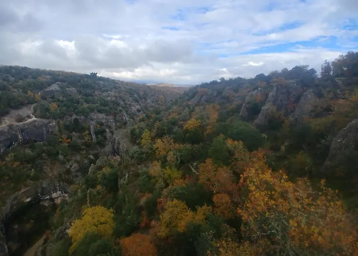 里格贝勒酒店 2* Céreste