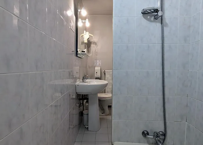 里格贝勒酒店 酒店 Céreste